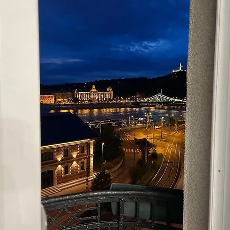 Full Panorama Apartamento Budapest