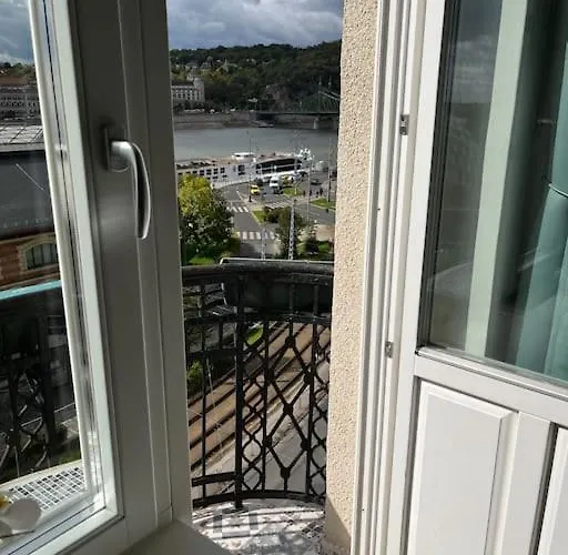 Full Panorama Apartamento Budapest